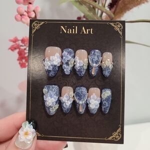 GLAM- Blue Lace And Floral Press On nails